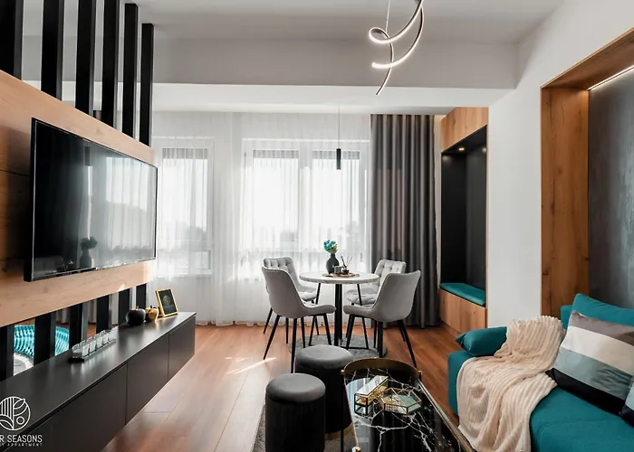 Four Seasons Luxury Apartment